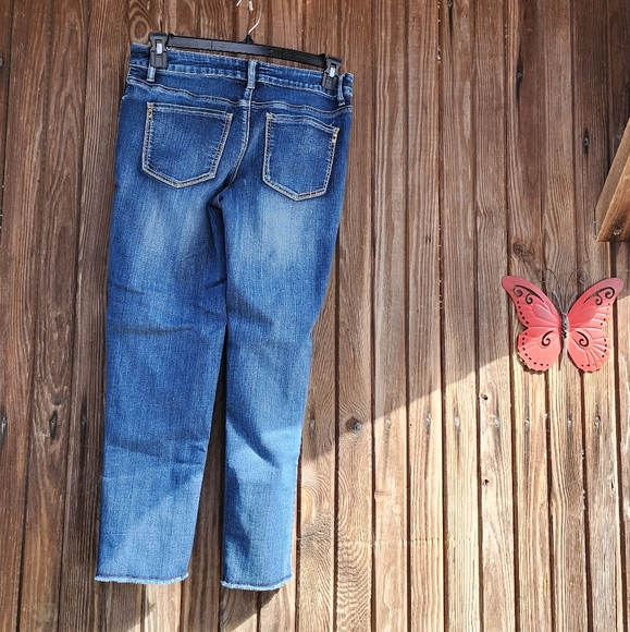 Maurices Ladies Cropped Jeans - Picture 3 of 7